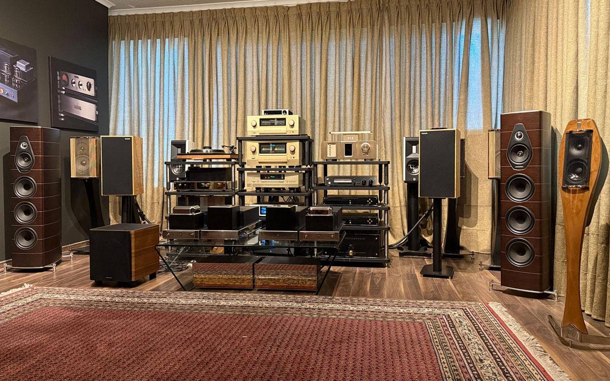 Beautiful view of High End Luxury Properties With Audio Systems