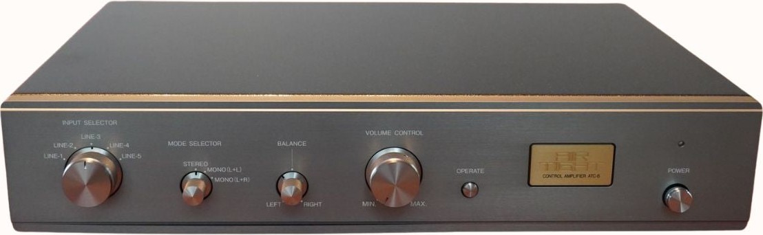 Air Tight ATC-6, vista frontal