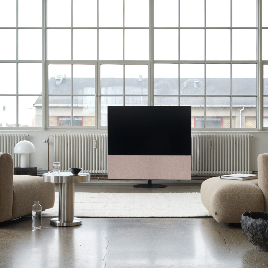 CANVAS HiFi en un living: ocre molido