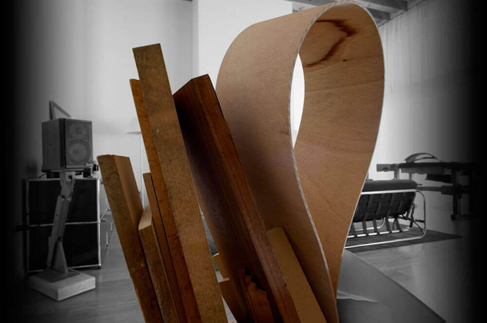 Madera curvada para un gabinete