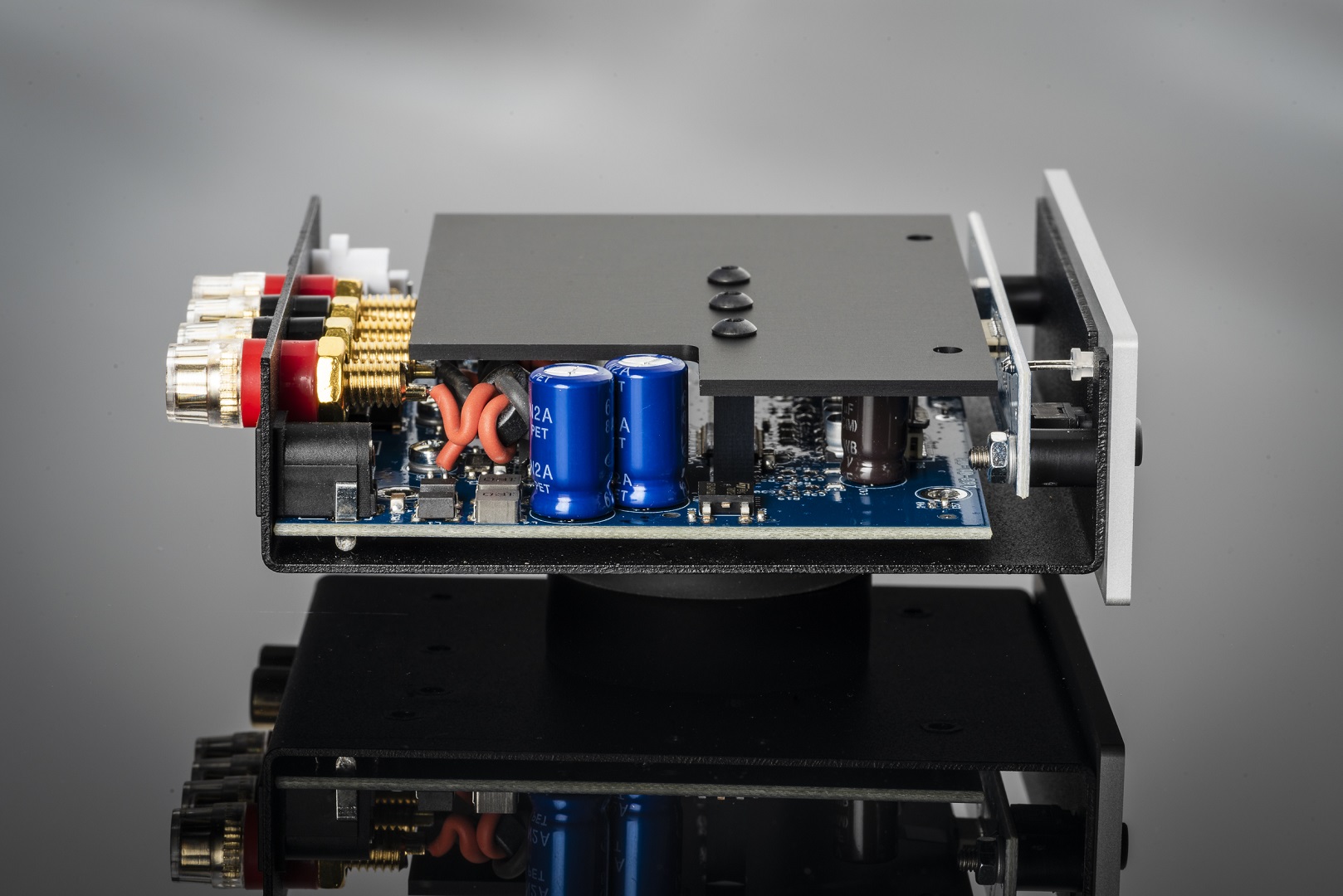 Pro-Ject Amp Box S3