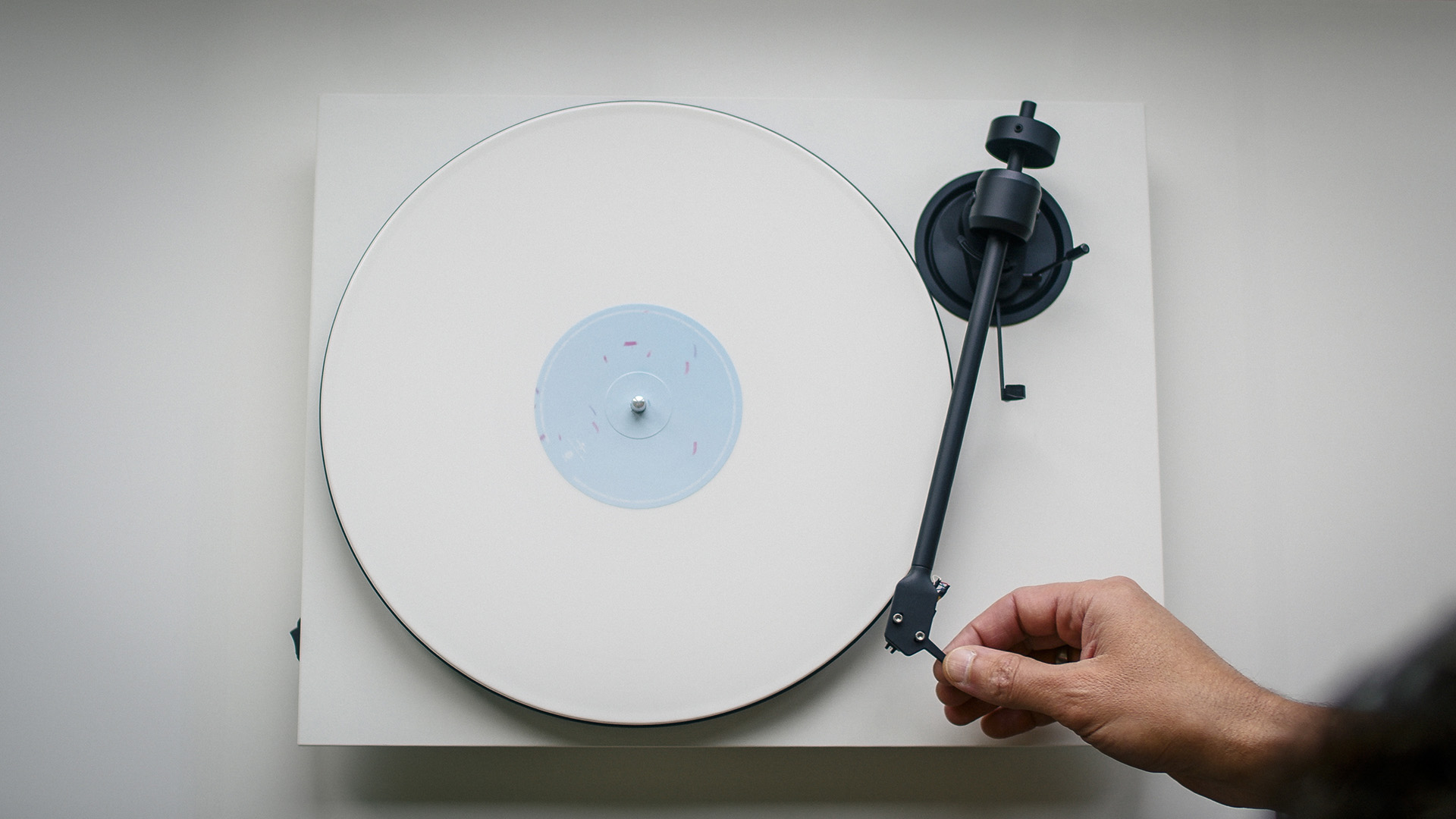 Pro-Ject E1.2 tornamesa en sala de estar